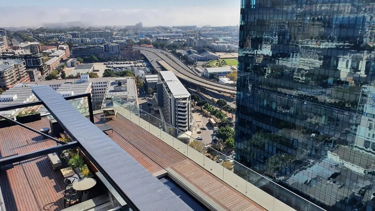 Always-Power Luxury Sky Retreat Apartment Cape Town