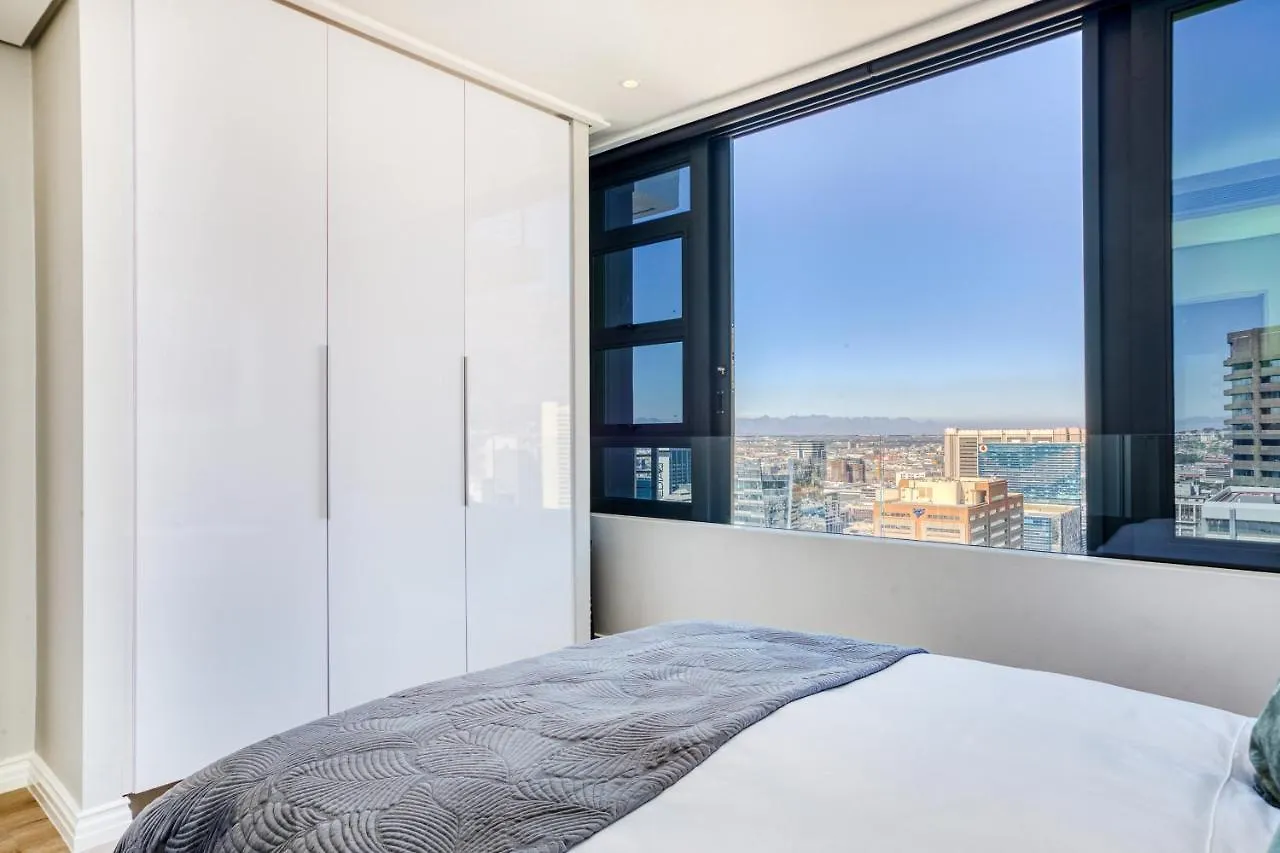 Always-Power Luxury Sky Retreat Apartment Cape Town